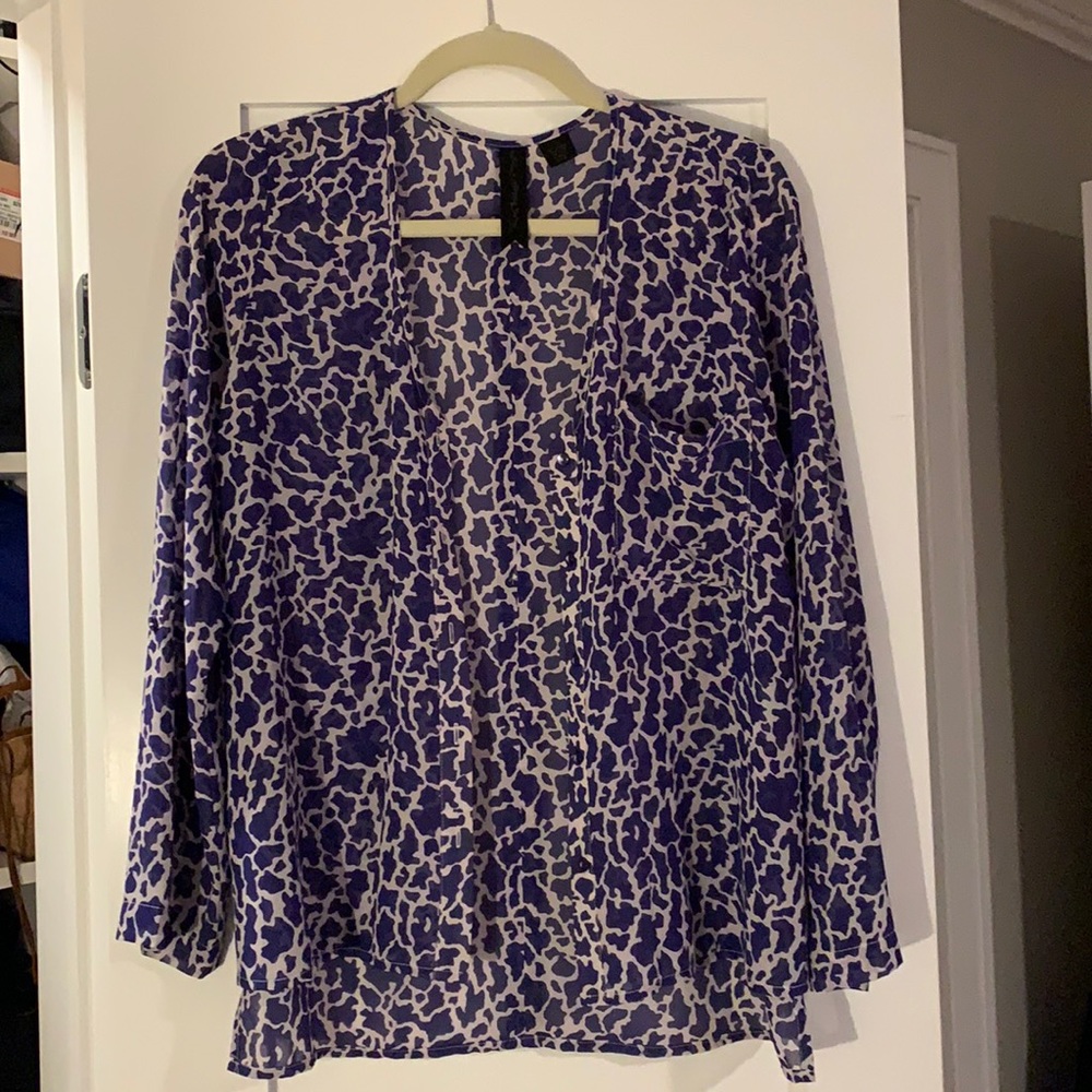 Women’s purple blouse size small petticoat alley